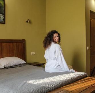 Tovstolug Maison | Sadyba DarKa