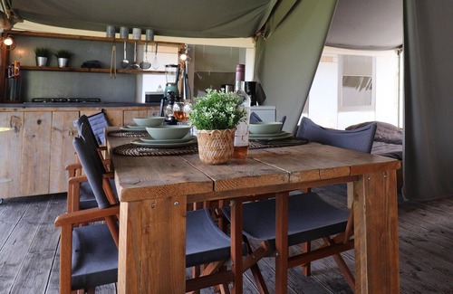 Twijzel Maison | Tentes safari de luxe en Frise