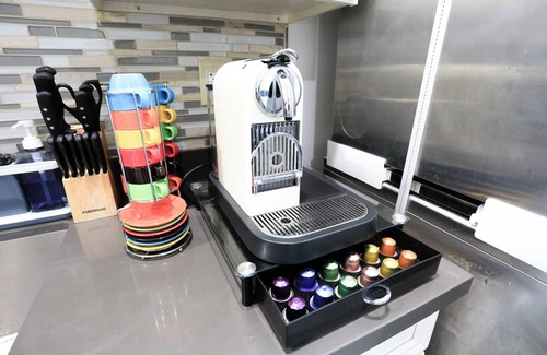 Sunnyvale West Appartement | Safe 2BR Apt w/ AC/Washer/Dryer/EV on 1F-Sunnyvale