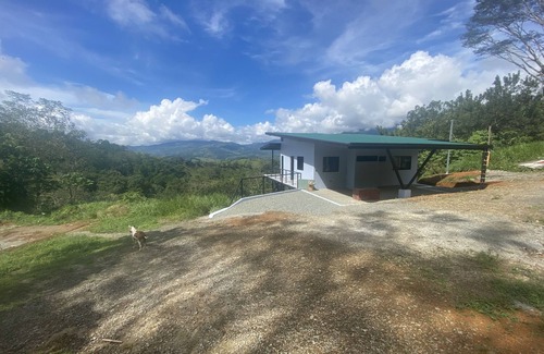 Baru Maison | Safe, comfortable, peaceful and quiet, spectacular view, 7min from main road.
