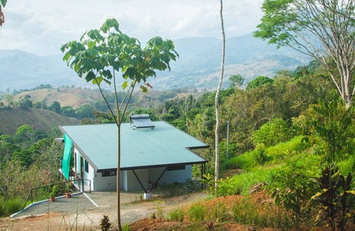 Baru Maison | Safe, comfortable, peaceful and quiet, spectacular view, 7min from main road.