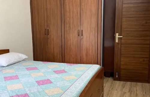 Mayur Vihar Phase 1 Appartement | Safe home stay near central Delhi and south Delhi