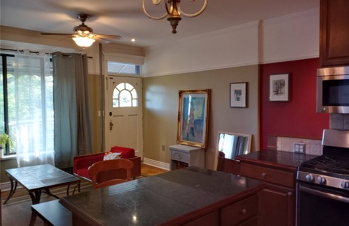 Windsor Terrace Maison | Safe Pretty Friendly Amazing Brooklyn Neighborhood.