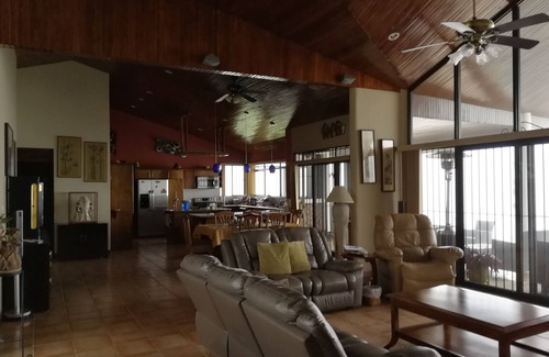 Llano Brenes Maison | Mountain Home sécurisé sécurisé avec piscine + vues