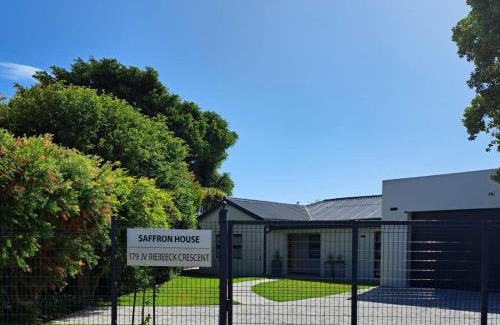 Sandbaai Maison | Saffron House