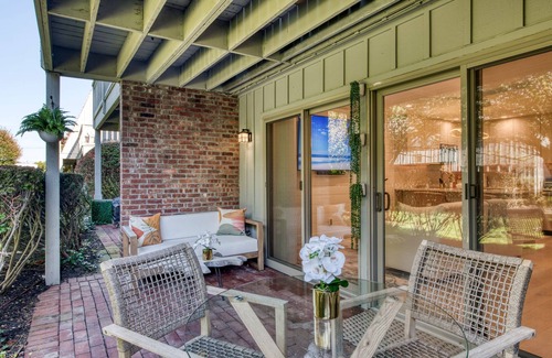 Sag Harbor Maison | Sag Harbor 2BR Townhome w/Patio, Smart Home & Boat Slip