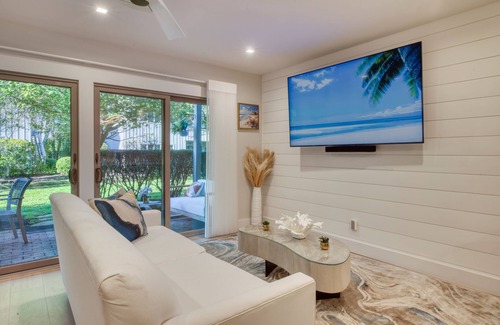 Sag Harbor Maison | Sag Harbor 2BR Townhome w/Patio, Smart Home & Boat Slip