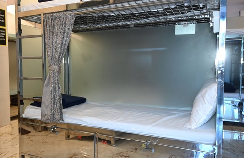 Andheri Hôtel | Sagar Dormitory Andheri - Nearest to Andheri Railway Station West
