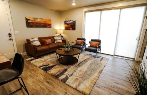 Moab South Valley Maison | Sage Creek E3 in Moab with Private Hot Tub and Community Pool