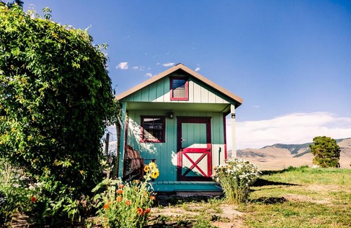 Hot Springs Appartement | Sage Oasis Garden Tea Cabin