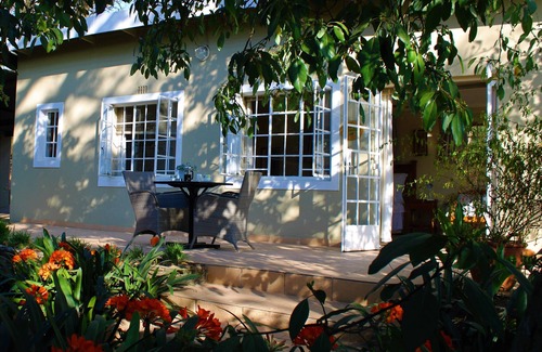 Muldersdrift Maison | Cottage Sagewood pour 2 personnes avec magnifique terrasse privée dans le jardin !