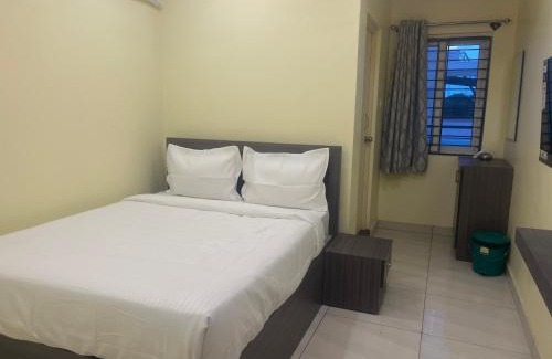 Malur Hôtel | Sai Rajesh lodge,Malur