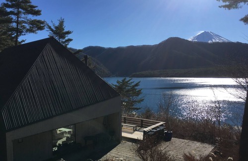 Fujikawaguchiko Cottage | Private villa for 10|Mt. Fuji|BBQ| pet ok|jacuzzi|5min Kawaguchiko|3min Saiko|