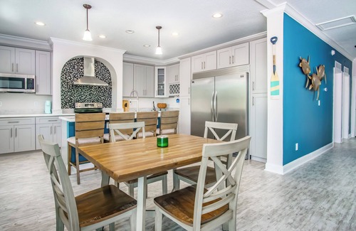 Cutthroat Harbor Estates Maison | Sailfish Retreat | 3 bed, 2 bath canalfront home on Cudjoe Key