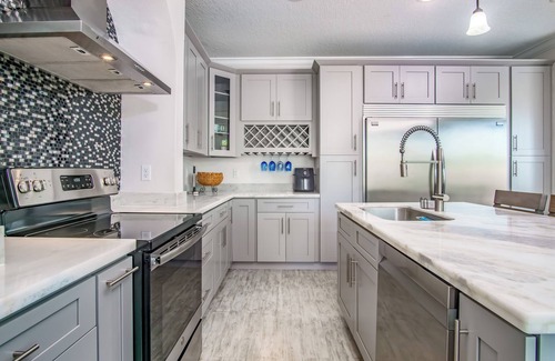 Cutthroat Harbor Estates Maison | Sailfish Retreat | 3 bed, 2 bath canalfront home on Cudjoe Key