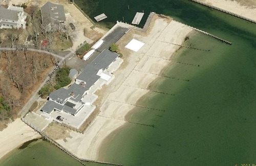 Town of Southold Town Maison | Sailors Delight Beach House:Private Beach, Vineyards,Farm Stands, North Fork