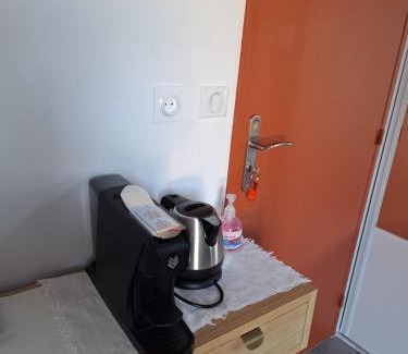 Nantes Erdre Lit Et Petit-Déjeuner | Saint Jo Verte, chambre d' hôte Quartier Beaujoire Parc des expositions Parc Floral