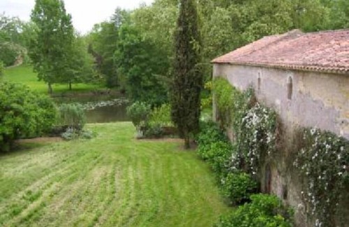 Sainte-Hermine Maison | Sainte Hermine: Logis vendée du 17ème siecle possedant un charme fou....