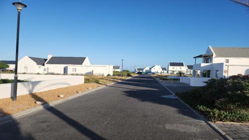 Dwarskersbos Appartement | Saints at Sea