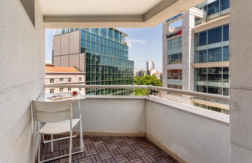 Sao Jorge de Arroios Appartement | Saldanha City Retreat 2BR & Parking by Host For Us