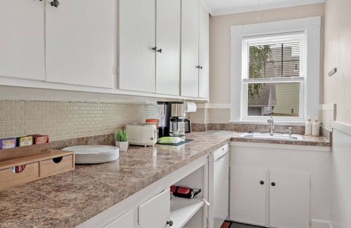 Salem Appartement | Salem 3BDR w/ Gameroom+Balcony+Parking