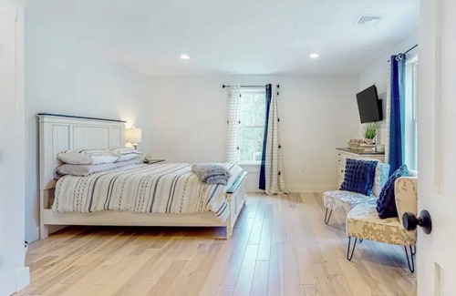 Salisbury Maison | "Salisbury Sanctuary: Your Perfect Family Getaway"