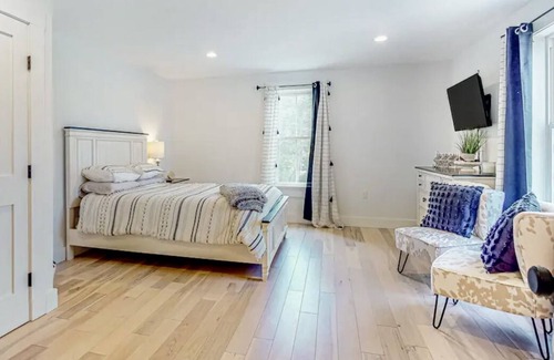 Salisbury Maison | "Salisbury Sanctuary: Your Perfect Family Getaway"