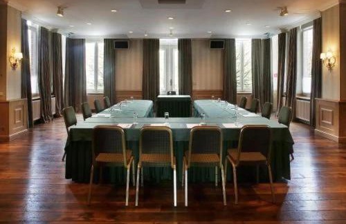 Dworp Station Balnéaire | salle de banquet plus chambre