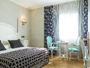 El Prat de Llobregat Hôtel | Salles Ciutat del Prat Barcelona Airport