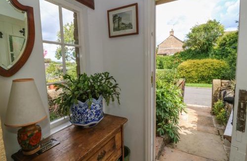 Carleton Maison | Sally's Cottage