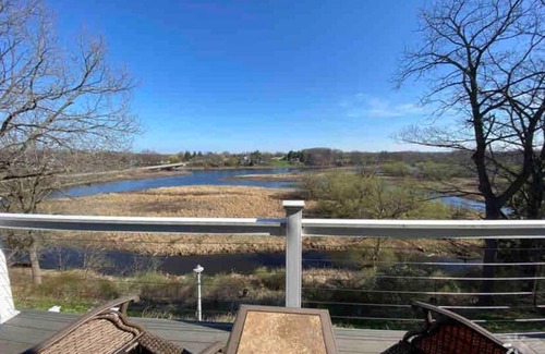 Port Ontario Villa | Salmon River View