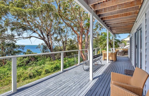 Port Stephens Council Maison | Salt and Serenity - A modern property with ocean views