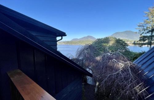 Ucluelet Hôtel | Salt Loft - Oceanfront, Hot Tub And Firepit!