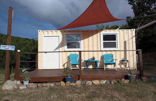 Estate Concordia B Location De VR | Salt Pond Bay Glamping Site With AC