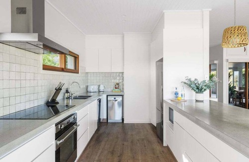 Callala Beach Maison | 'Saltspray' - Luxe Jervis Bay Beachfront Retreat