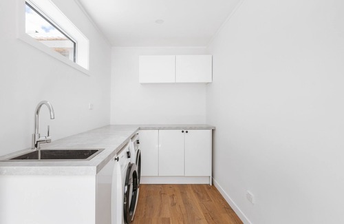Papamoa Beach Maison | Saltwater Cottage ~ Papamoa Beach ~ Beyonder Holiday Homes