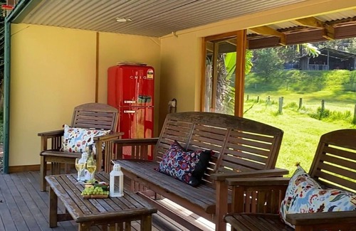 Barringella Appartement | Saltwater Creek - The Birds Nest - Stay 3 Pay 2