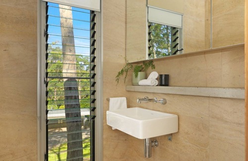 Barringella Appartement | Saltwater Creek - The Birds Nest - Stay 3 Pay 2