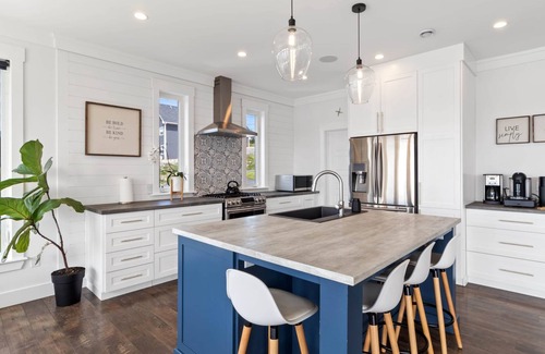 Holyrood Maison | Saltwater Manor Oceanview Villa Holyrood