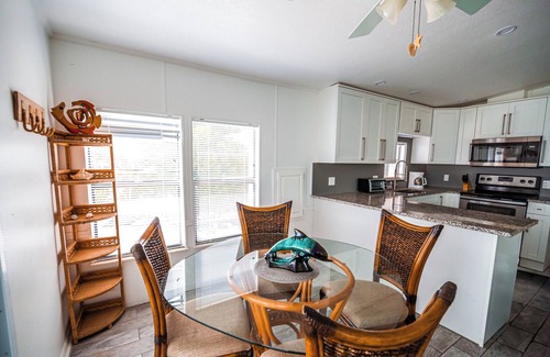 Cutthroat Harbor Estates Maison | Salty Breeze #161 - Canal Front Venture Out Home on Cudjoe Key
