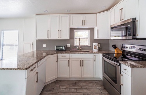 Cutthroat Harbor Estates Maison | Salty Breeze #161 - Canal Front Venture Out Home on Cudjoe Key