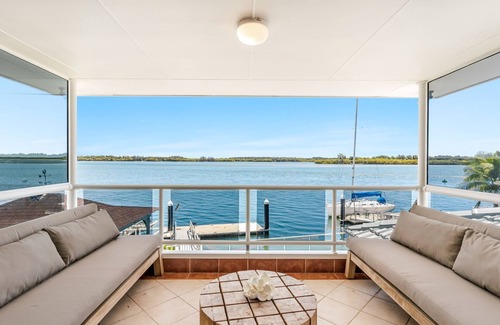 Yamba Maison | Salty Dayz | Designer Waterfront