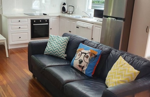 Moreton Bay Region Maison | Salty Dog Cottage - Les animaux de compagnie sont les bienvenus - à 400 m de Kings Beach