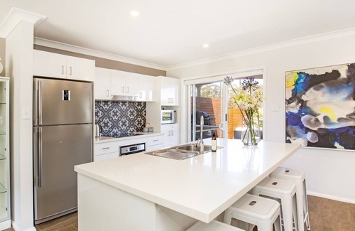 Vincentia Maison | Salty Mermaid by Experience Jervis Bay