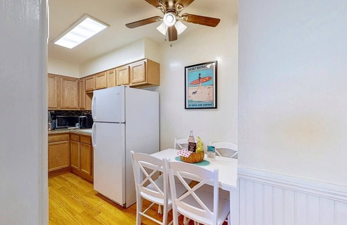 Belmont Shore Appartement | Salty Starfish: Work-Play-Relax-Beach-Bay-Pets OK