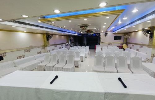 Raebareli Hôtel | Saluja Palace