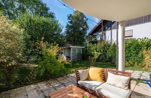 Furstenfeldbruck District Appartement | Sam's Homestay