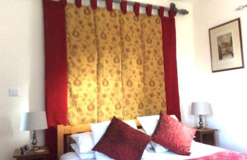 Bungay Maison | Sam's Stable