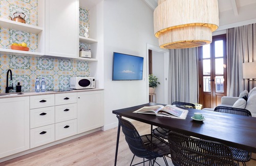 Cort Appartement | Samaritana Suites
