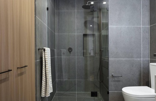 Coburg Appartement | Samma | Charming 2BR Queen Beds on Bell Street